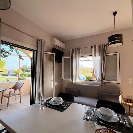 Dimitra - Seaside Apartamento Lefkimmi (Corfu)